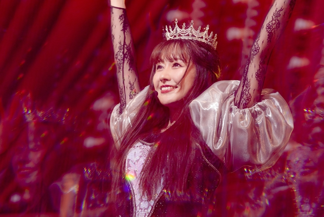 佐々木彩夏AYAKANATION2022 イケイケイニシャルキャップ ももクロ・佐々木彩夏がソロツアーを完遂。ポールダンスやDJに初