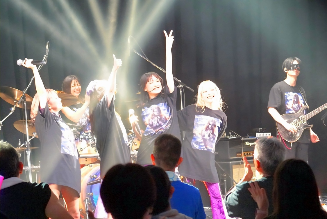 Genesis Girl［ライブレポート］Yu-hi卒業＆Ren脱退、最後の4人体制で魅せた再始動へ向けた圧巻のパフォーマンス