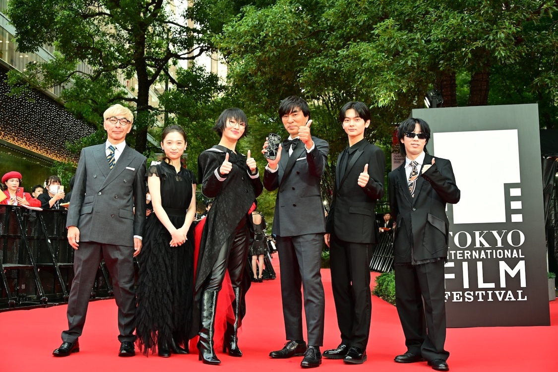 新しい学校のリーダーズSUZUKA、声優初挑戦！東京国際映画祭レッドカーペットに登場
