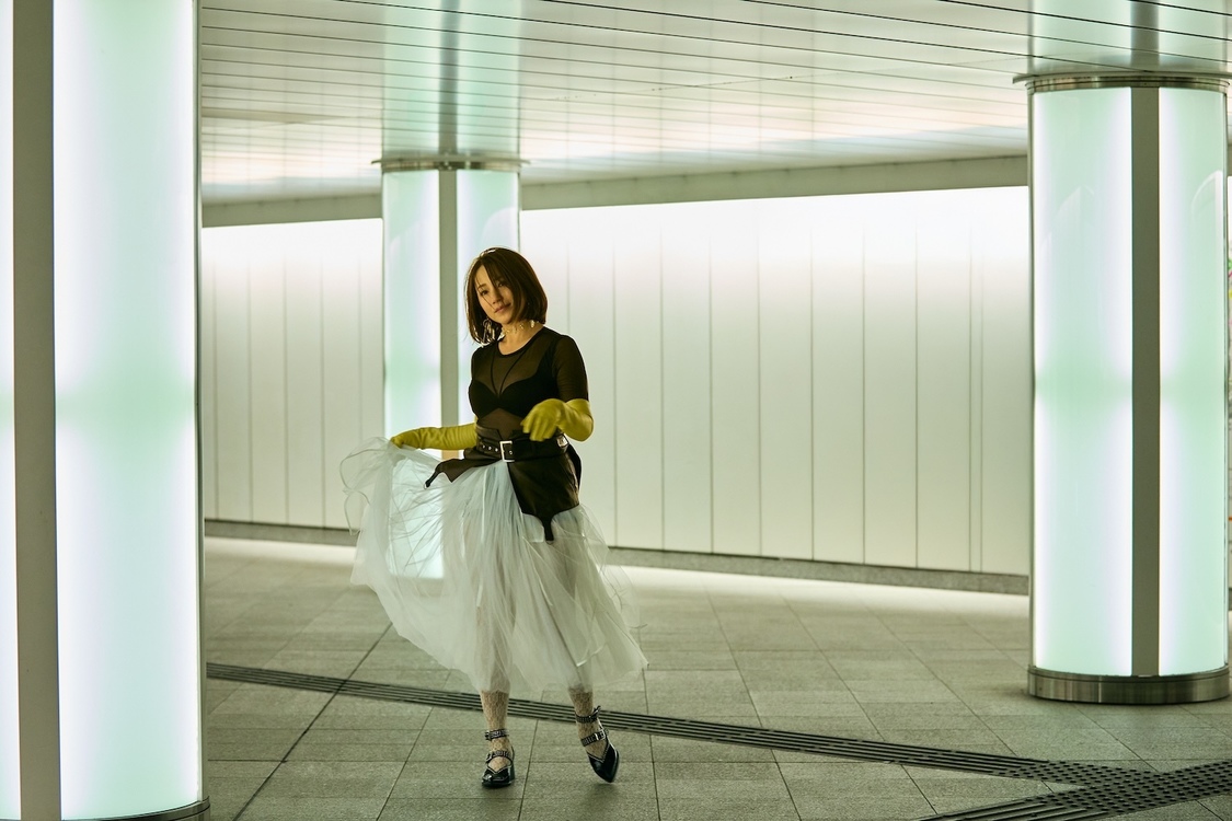 吉川友、新曲「Ordinary Love」をリリース!