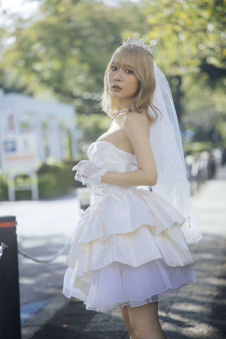 #2i2奥ゆい、1st写真集3月25日発売決定！　お渡し会も開催【コメントあり】