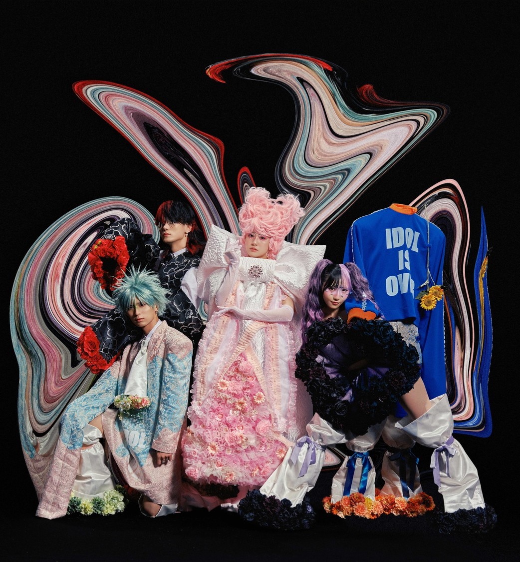 FLOP FLOW、衣装が主役の新ビジュアル公開！2ndシングル2月8日配信