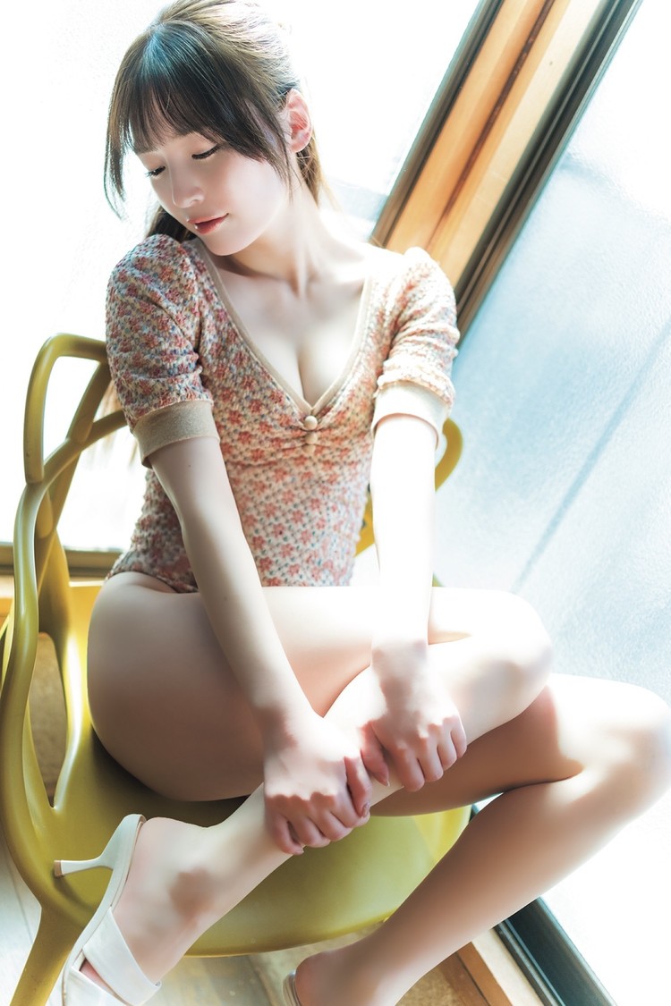 由良ゆら、雑誌『ENTAME 0.36sec. vol.01』で裏表紙に抜擢！