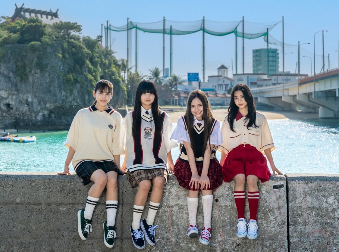 JUICYJUICY、夏曲連続リリース第1弾「Dive Into The World」本日配信！