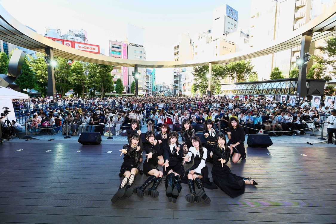 WHITE SCORPION、5月30日開催のリリイベで2,833人動員！　©OVERSE/KING RECORDS