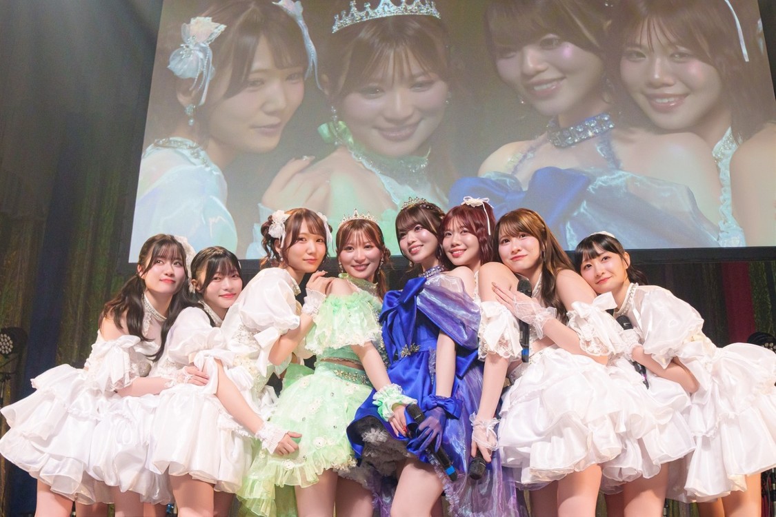 SUPER☆GiRLS、坂林佳奈・田中想の卒業セレモニーで全26曲を熱唱！［ライブレポート］