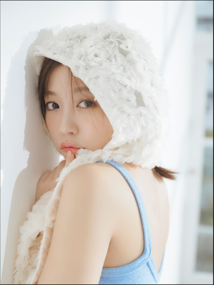 大原優乃、自身初のフォトブックを12月18日に発売決定!