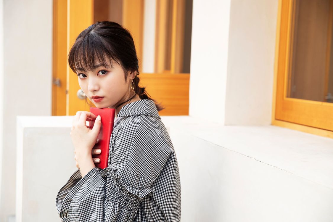 今泉佑唯、セブンネット読書女子10月担当に抜擢!