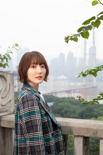 花澤香菜 切り抜き (38誌分) Amazon.co.jp: 切り抜き343a-3小倉唯 久保田未夢 花澤香菜 早見