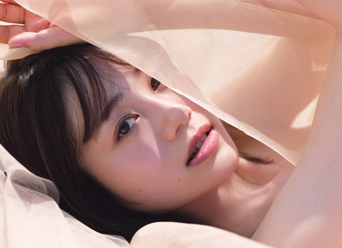 🍭 声優・伊藤美来、最新写真集がオリコン3位獲得！ - Pop'n'Roll