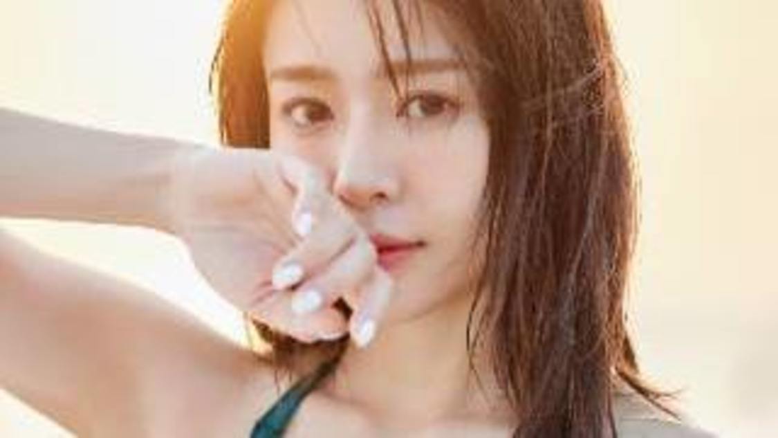 🍭 楽天ガールズ・YURI、水着姿で圧巻の美スタイルを魅せる