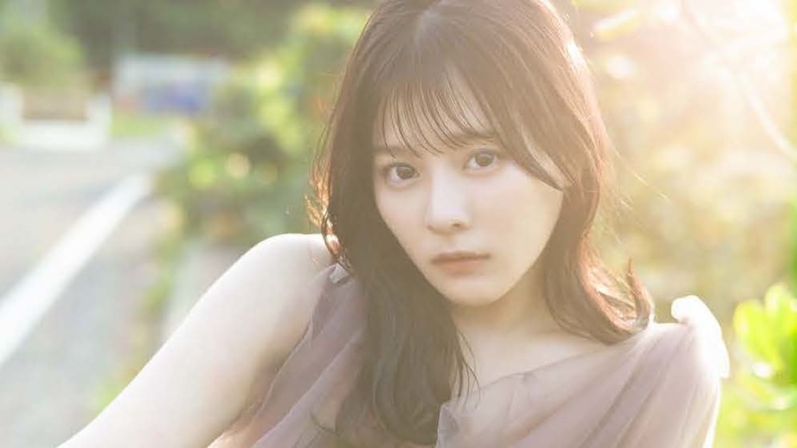 🍭 齊藤なぎさ、初公開のすっぴん＆初挑戦の衣装などを収めた1st写真集