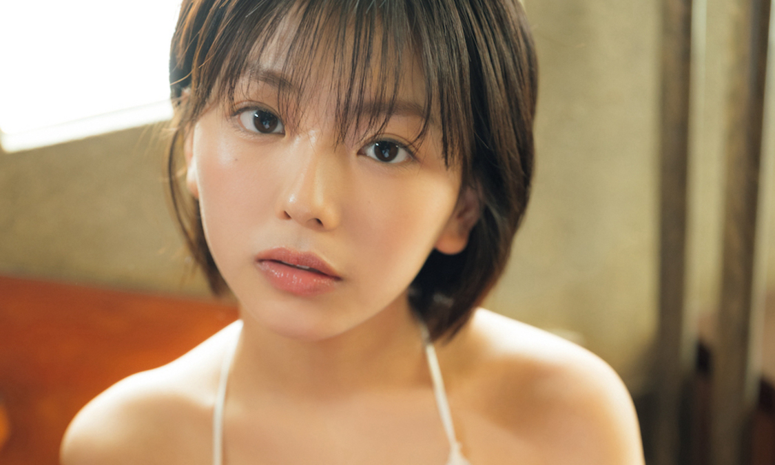 大熊杏優、グラビア界も注目する20歳がフレッシュな水着姿で魅了！ 『FLASH』登場