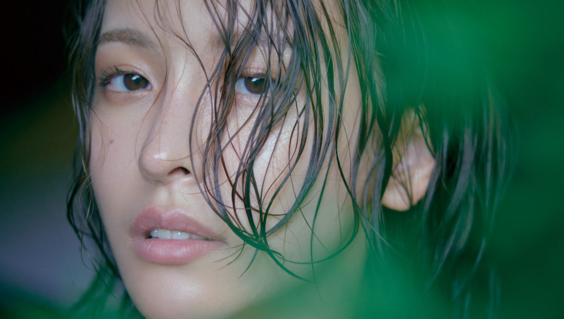 奈月セナ 写真集 「SILK of the MOON」