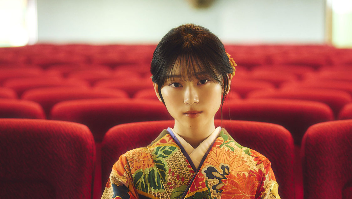 🍭 櫻坂46 山下瞳月、凛とした美しさを切り取る！ 『20±SWEET[トゥ